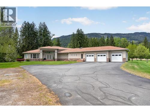 1200 Trans Canada Highway, Sicamous, BC - Outdoor With Facade