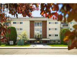 3704 27th Avenue Unit# 225 Vernon, BC V1T 1S6