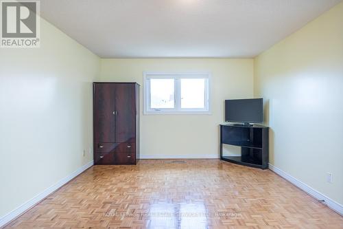 Bedroom 2 - Window view - 4810 Rathkeale Road, Mississauga, ON - Indoor