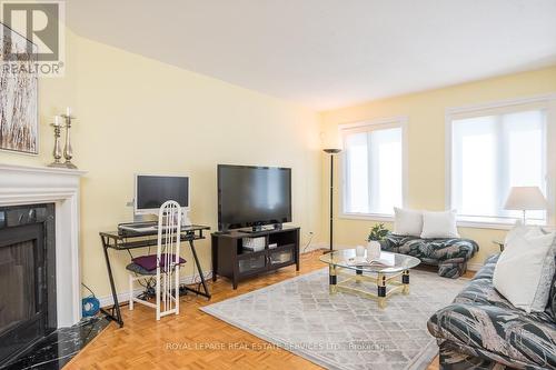 Family Room - 4810 Rathkeale Road, Mississauga, ON - Indoor Photo Showing Living Room With Fireplace