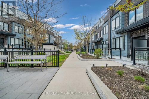 13 - 2212 Bromsgrove Road, Mississauga, ON - Outdoor