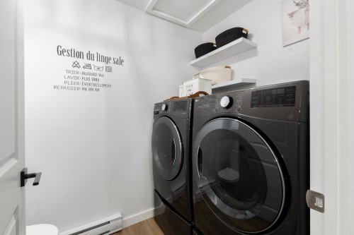 Salle d'eau - 148 Ch. Du Roi, Saint-Hippolyte, QC - Indoor Photo Showing Laundry Room