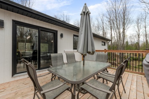 Terrasse - 148 Ch. Du Roi, Saint-Hippolyte, QC - Outdoor With Deck Patio Veranda With Exterior