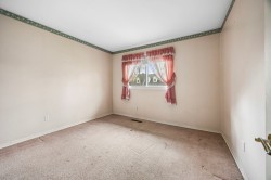 Bedroom - 