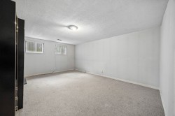 Family Room - 