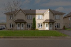 8049 Rue J.-A.-Vincent Trois-Rivières, QC G8Y 7J9