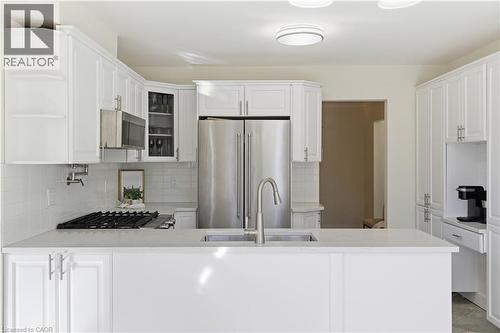 96 Gordon Street, Cambridge, ON - Indoor Photo Showing Kitchen With Upgraded Kitchen