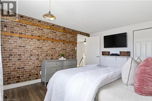 96 Gordon Street, Cambridge, ON - Indoor Photo Showing Bedroom