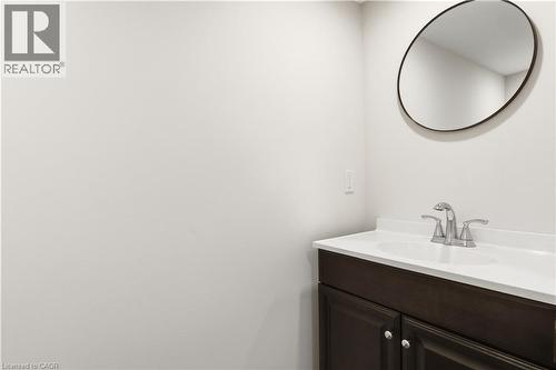 96 Gordon Street, Cambridge, ON - Indoor Photo Showing Bathroom