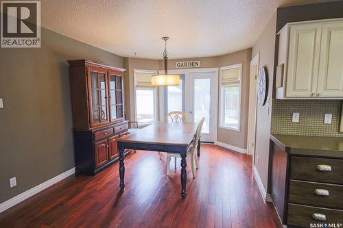 1666 Marshall Crescent, Moose Jaw, SK - Indoor Photo Showing Dining Room