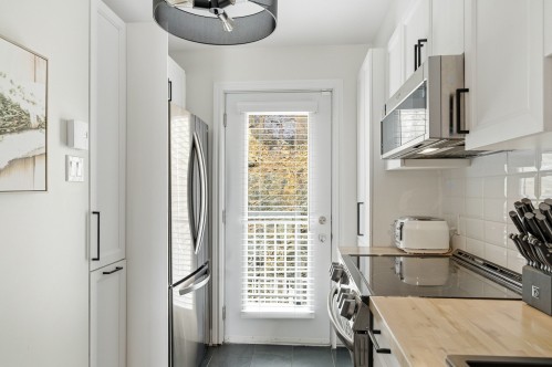 Kitchen - B-729 Rue Principale, Saint-Sauveur, QC - Indoor