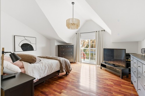 Master Bedroom - B-729 Rue Principale, Saint-Sauveur, QC - Indoor Photo Showing Bedroom