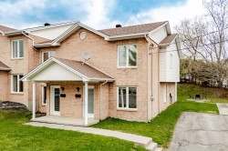 159 Rue des Tulipes Coaticook, QC J1A 2X6