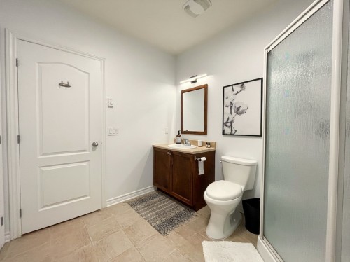 Bathroom - 202-124 Boul. De Bromont, Bromont, QC - Indoor Photo Showing Bathroom