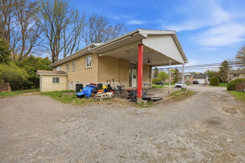 Cour - 6315 Av. Pinard, Saint-Hyacinthe, QC - Outdoor