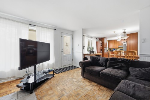 Salon - 6315 Av. Pinard, Saint-Hyacinthe, QC - Indoor Photo Showing Living Room