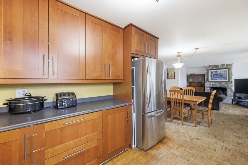 Cuisine - 6315 Av. Pinard, Saint-Hyacinthe, QC - Indoor Photo Showing Kitchen