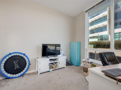 #105-399 Tyee Rd, Victoria, BC - Indoor