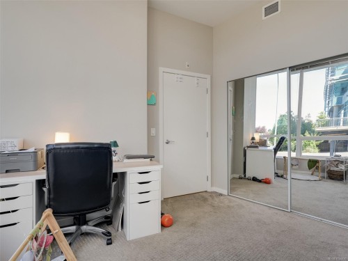 #105-399 Tyee Rd, Victoria, BC - Indoor Photo Showing Office