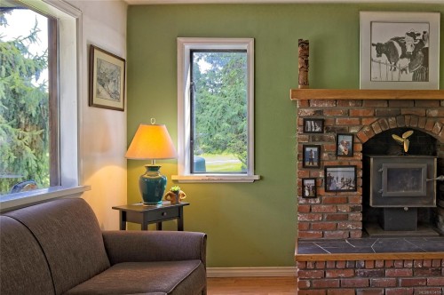 144 Hedger Rd, Salt Spring, BC 
