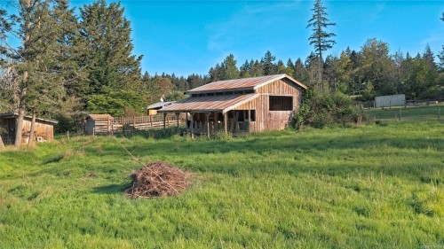 144 Hedger Rd, Salt Spring, BC 