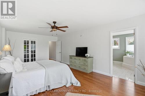 31 Algonquin Avenue, Hamilton, ON - Indoor Photo Showing Bedroom