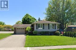 520 CLARENCE STREET Port Colborne (Sugarloaf), ON L3K 3H5