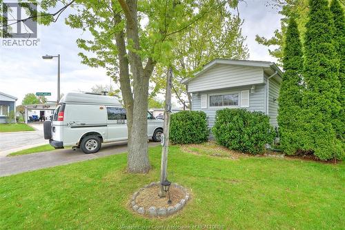 8 Ash Court, Mcgregor, ON - Outdoor