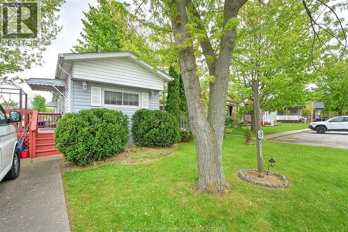 8 Ash Court, Mcgregor, ON - Outdoor