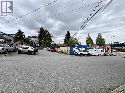 953 Brunette Avenue, Coquitlam, BC 