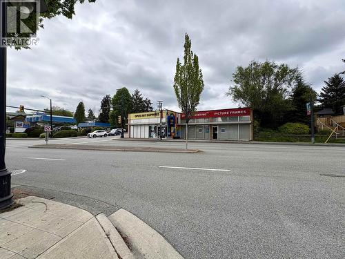 953 Brunette Avenue, Coquitlam, BC 
