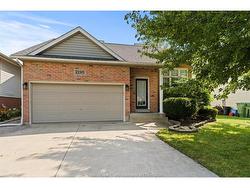 2190 ROCKPORT Street  Windsor, ON N9G 3A5
