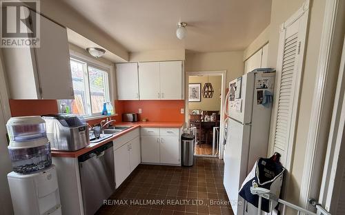 357 Monica Crescent, Burlington, ON - Indoor Photo Showing Kitchen With Double Sink