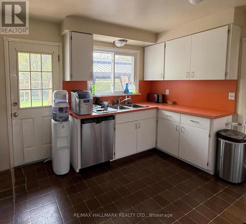 357 Monica Crescent, Burlington, ON - Indoor Photo Showing Kitchen With Double Sink