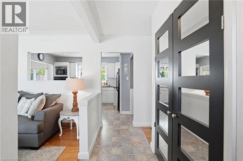 31 Algonquin Avenue, Flamborough, ON - Indoor