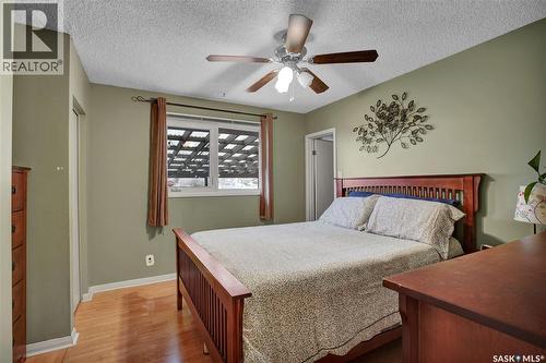 1104 Mcmillan Avenue, Saskatoon, SK - Indoor Photo Showing Bedroom