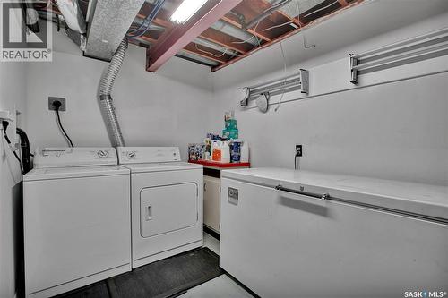 1104 Mcmillan Avenue, Saskatoon, SK - Indoor Photo Showing Laundry Room