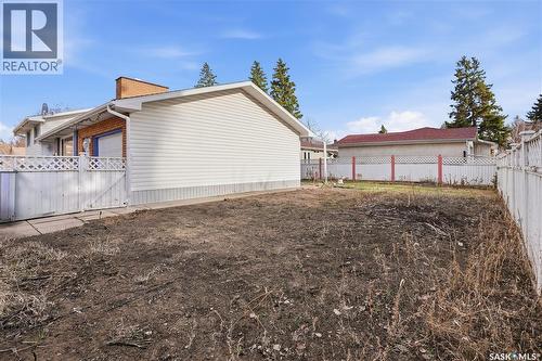 1044 East Centre, Saskatoon, SK - Outdoor