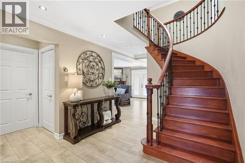 9 Stone Gate Drive, Grimsby, ON - Indoor Photo Showing Other Room