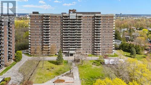 402 - 1705 PLAYFAIR DRIVE  Ottawa, ON K1H 8P6