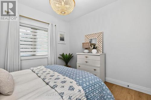 15 Pinecone Avenue, Tiny, ON - Indoor Photo Showing Bedroom