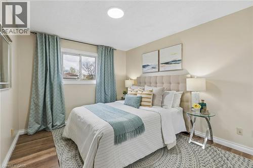Primary Bedroom - 31 Mayfair Drive, Welland, ON - Indoor Photo Showing Bedroom