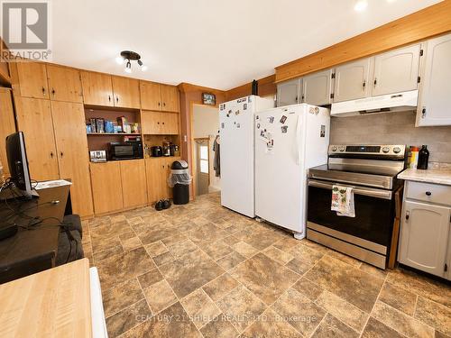 37 Kingslea Crescent, Cornwall, ON - Indoor Photo Showing Kitchen