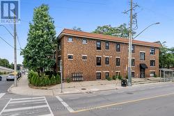 127 VICTORIA AVENUE S  Hamilton, ON L8N 2S9