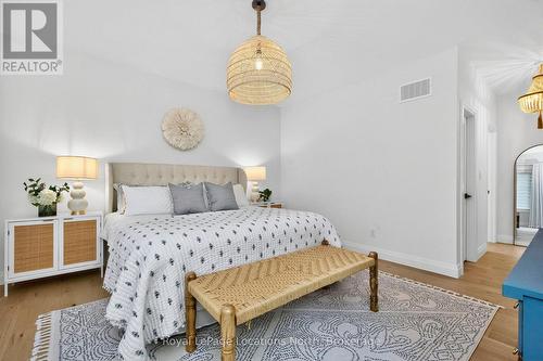 15 Pinecone Avenue, Tiny, ON - Indoor Photo Showing Bedroom