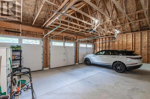 15 Pinecone Avenue, Tiny, ON - Indoor Photo Showing Garage