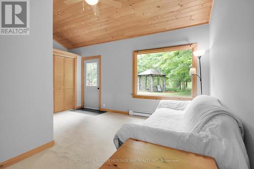 Three Season Room - 828 Ashby Road, Lanark Highlands, ON - Indoor