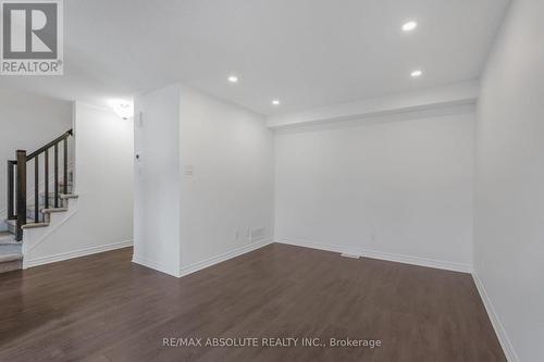 121 Helenium Lane, Ottawa, ON - Indoor Photo Showing Other Room