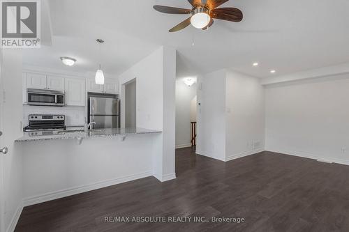 121 Helenium Lane, Ottawa, ON - Indoor Photo Showing Kitchen