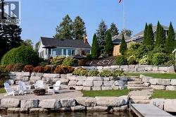 11 LAKE Avenue Cambridge, ON N3C 2V4